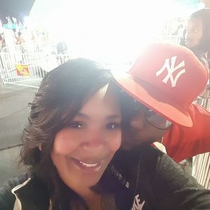 Meet your Posher, Nikki